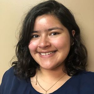 Meet your Posher, Rebeca